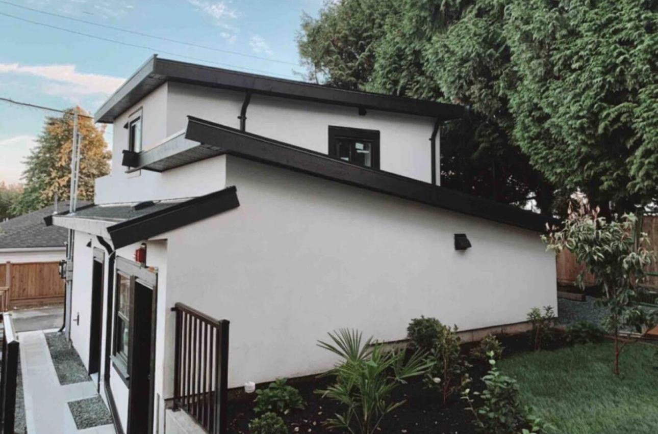 Holiday home Modern In Close To Downtown And Airport