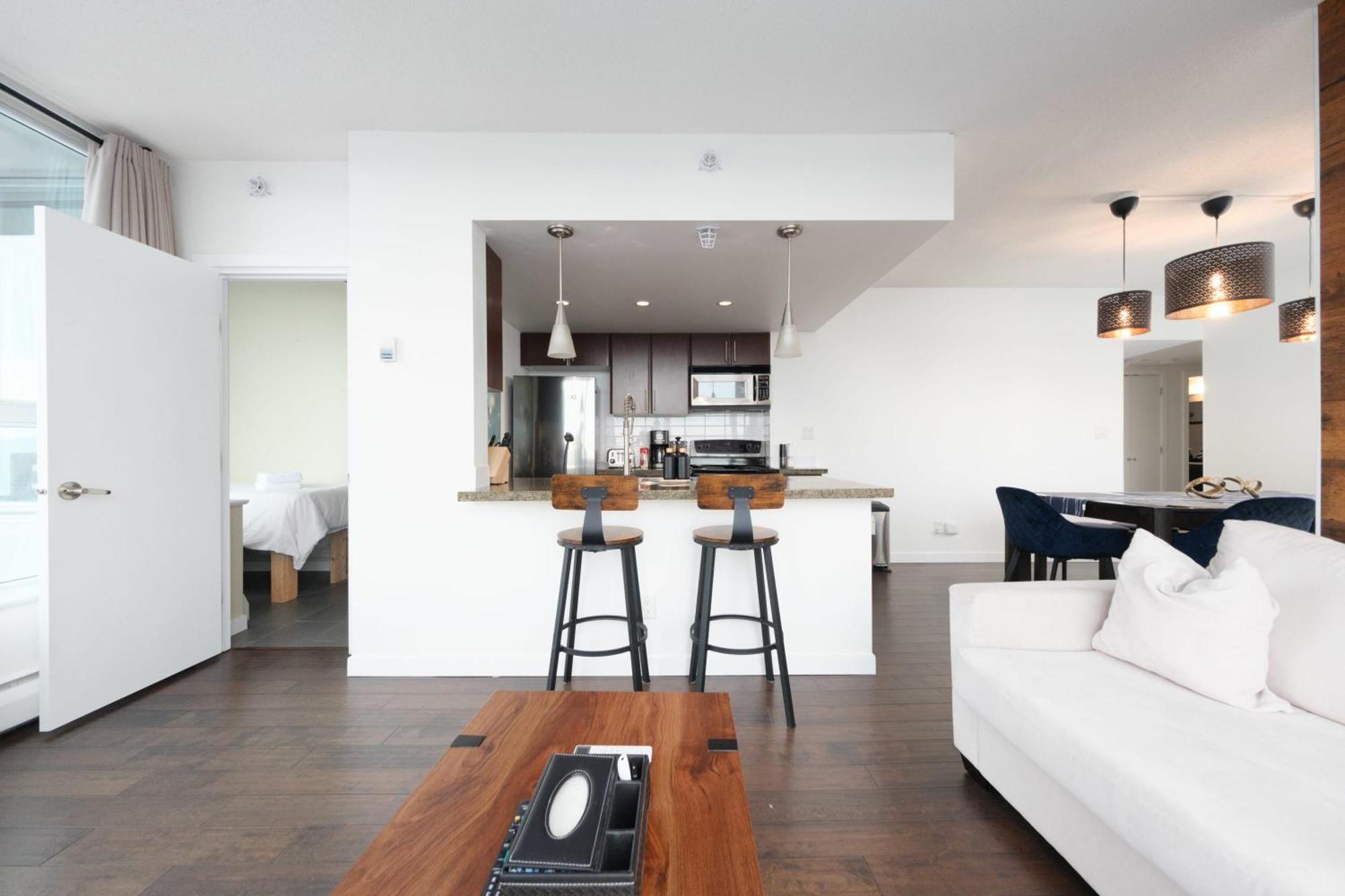 Sub-penthouse With Jacuzzi Pool & Sauna Apartment