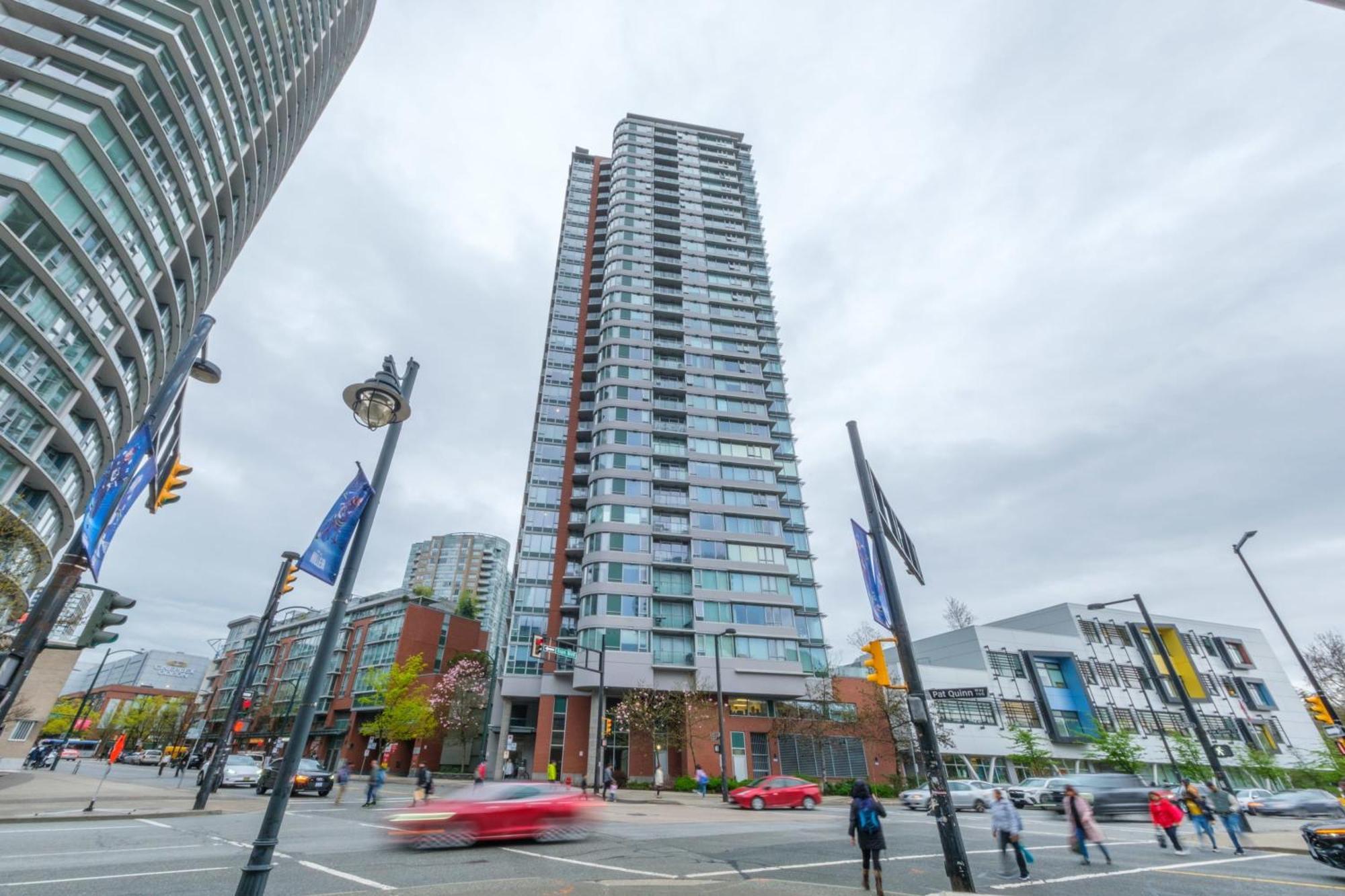 Apartment Sub-penthouse With Jacuzzi Pool & Sauna Vancouver