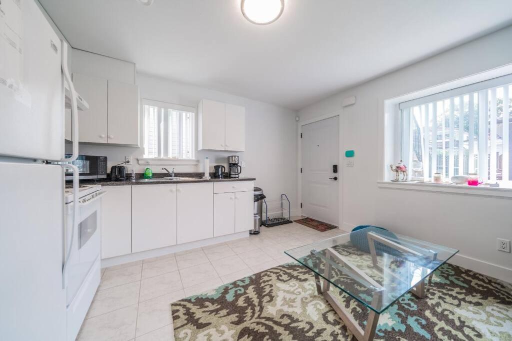 Apartment Free Breakfast/luxury/modern/vancouver & Burnaby Vancouver