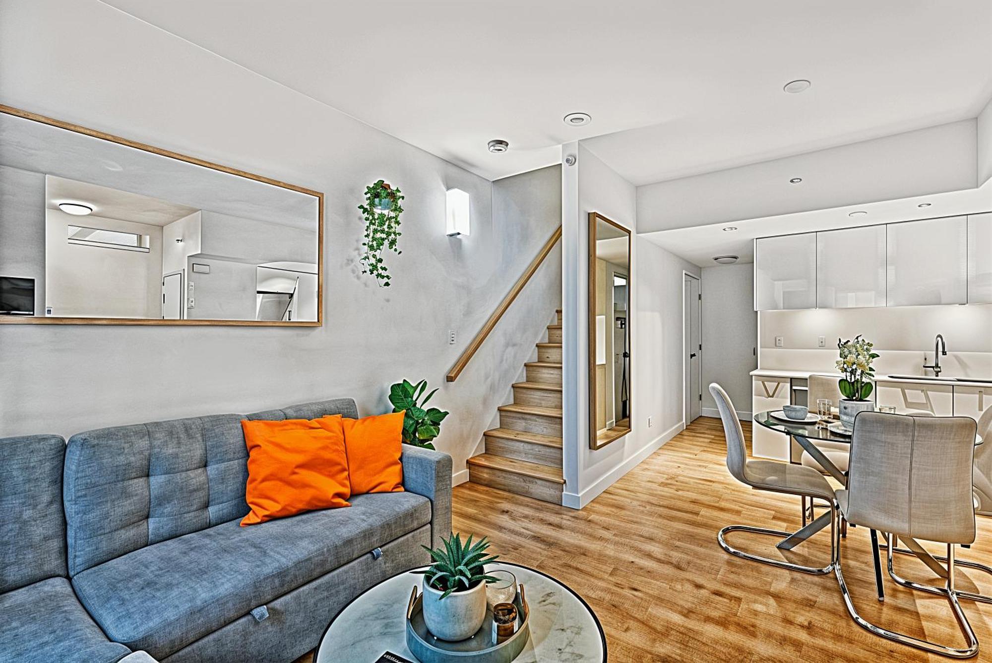 Modern 2-bedroom Duplex In The Heart Of Downtown *