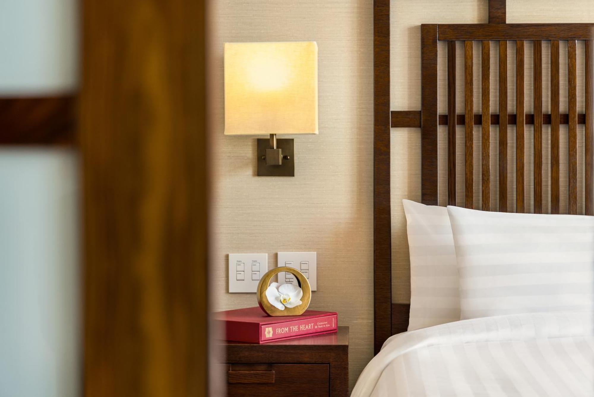 Shangri-la 5* Vancouver