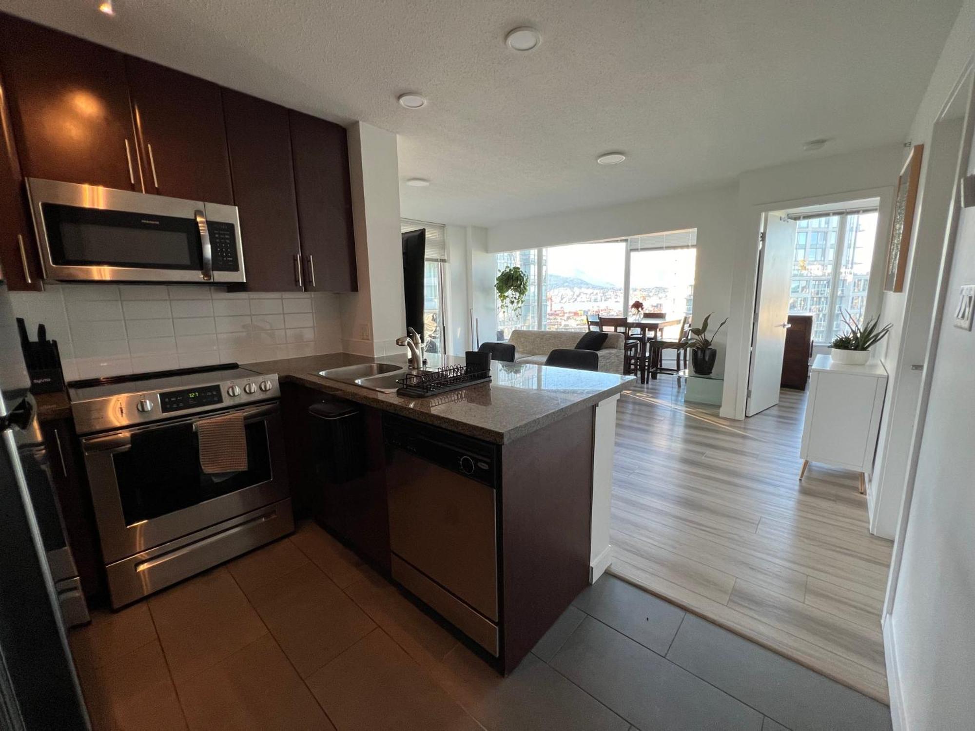 Apartment Luxury With Jacuzzi Pool & Sauna In Prime Location