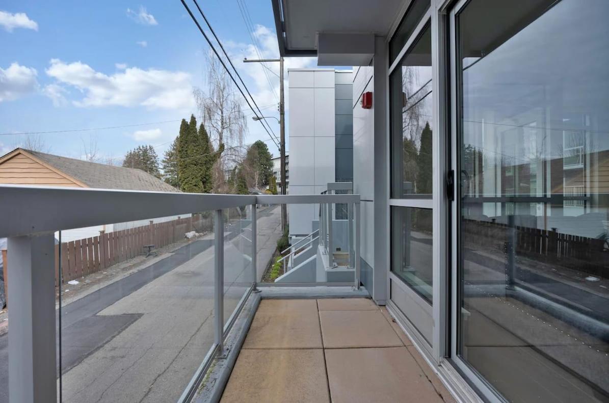 2-bedroom In Central Location Apartment *