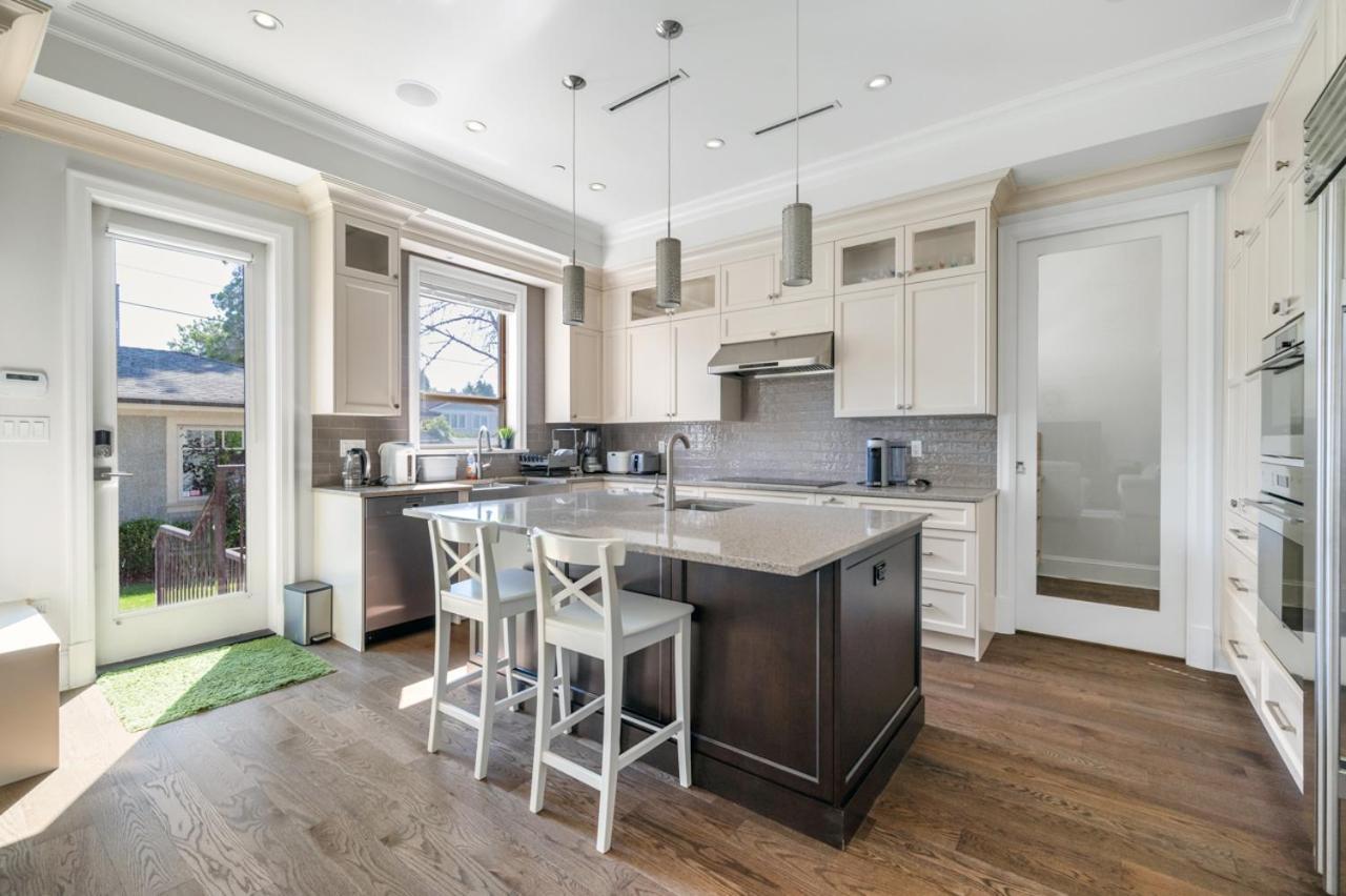 Homestay Elegant 2bd Bastment In