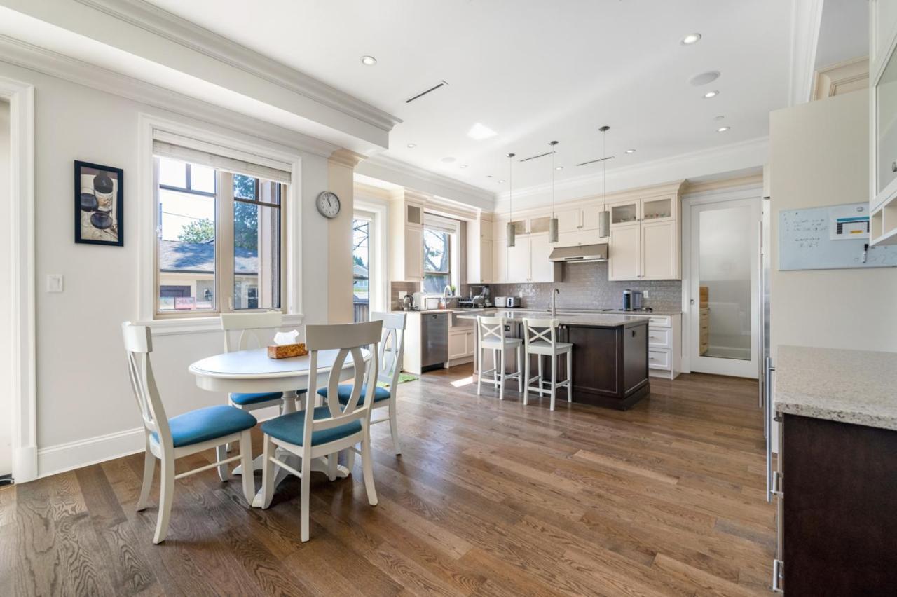 Elegant 2bd Bastment In