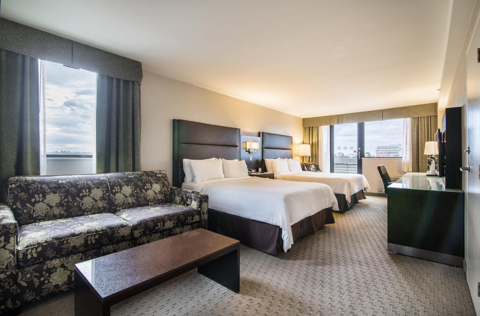 Vancouver-centre Broadway By Ihg Hotel 3*