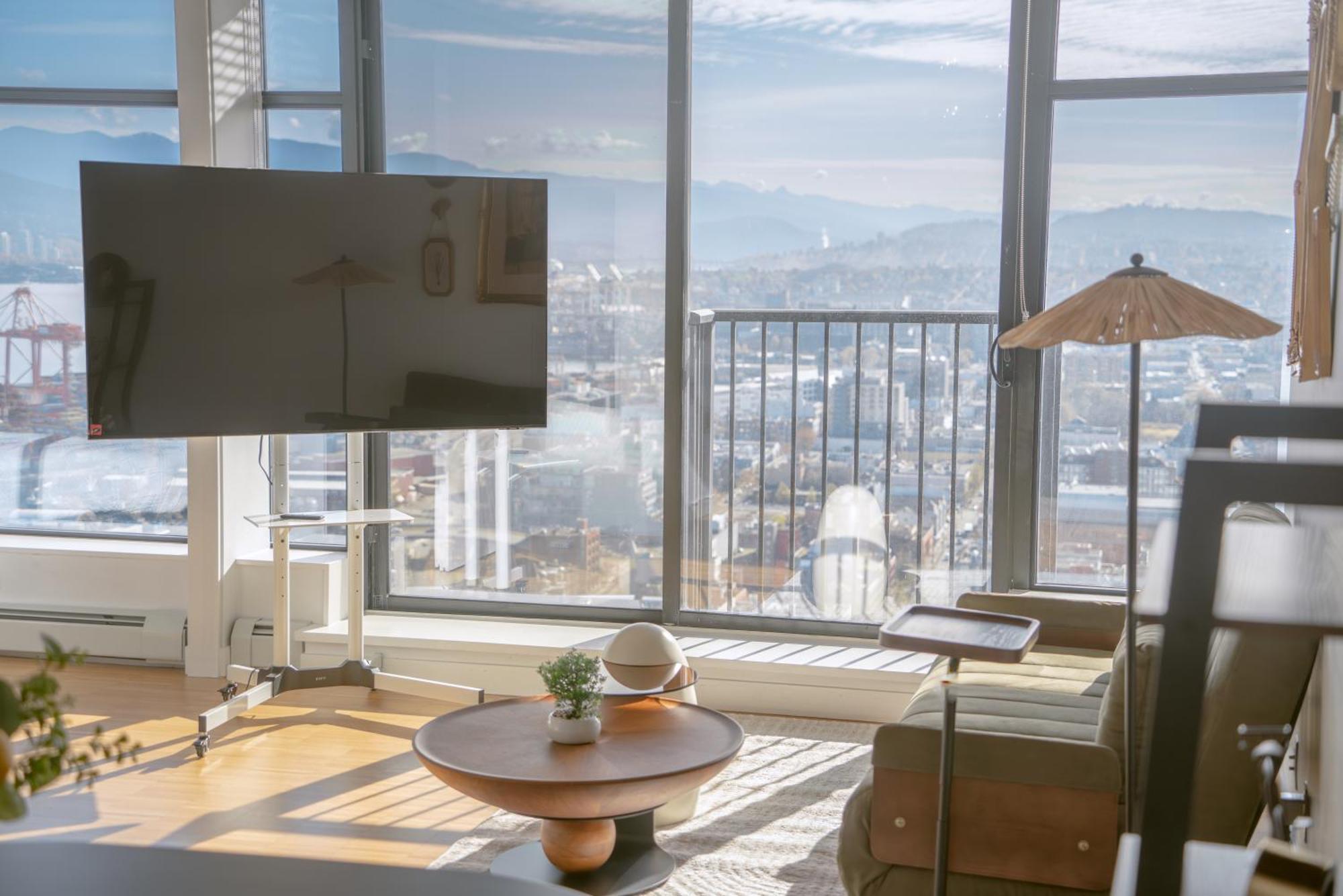 Skyhome In Gastown Amazing Ocean&mountain Views Apartment *