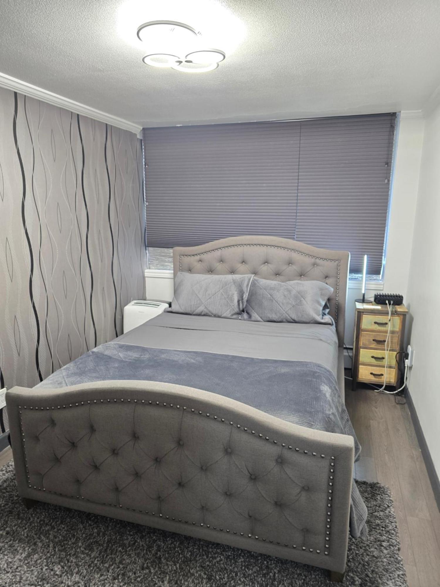 Apartment Designer-luxury. Waterview, Parking, Rooftop Pool