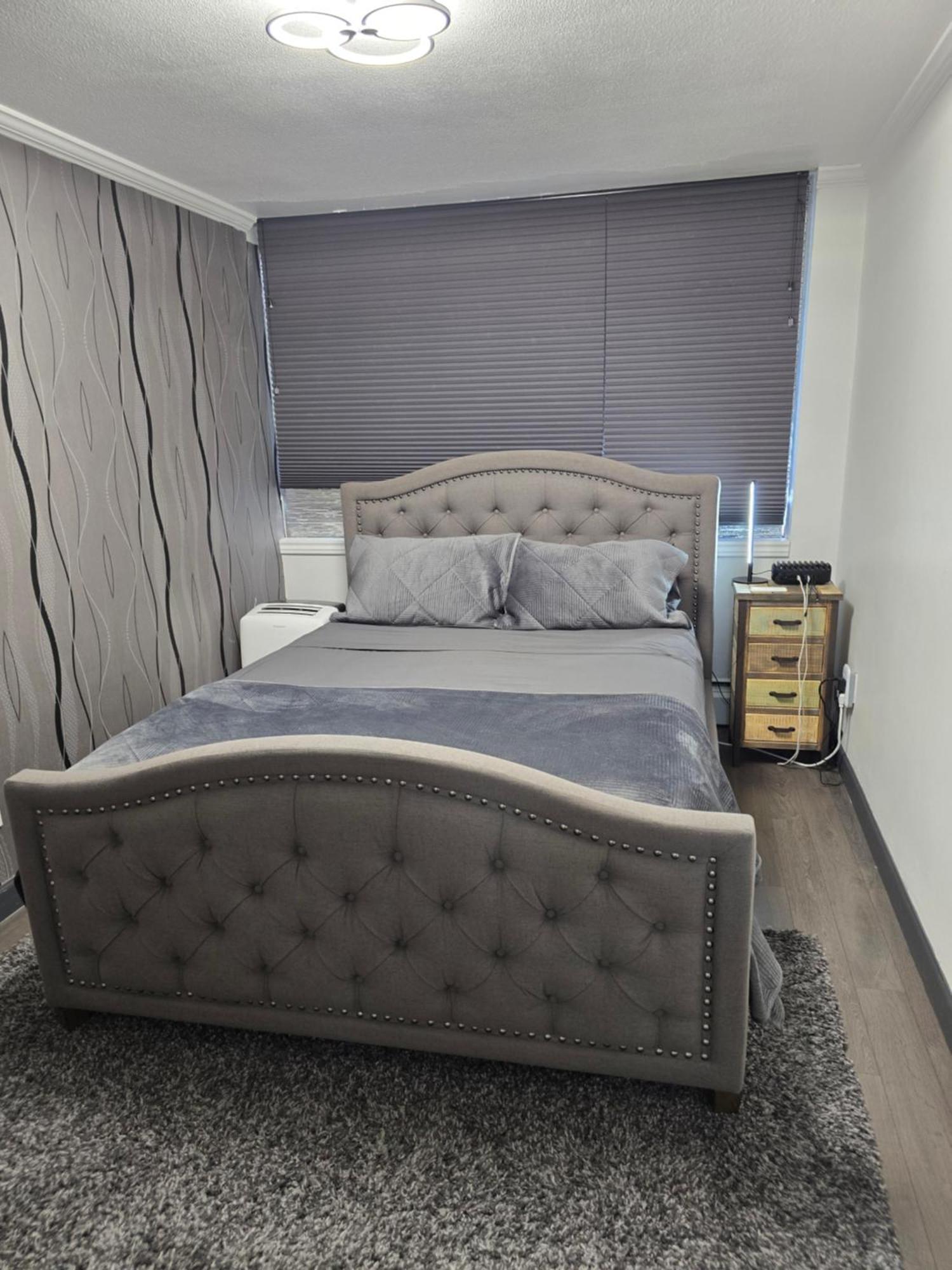 Apartment Designer-luxury. Waterview, Parking, Rooftop Pool Vancouver