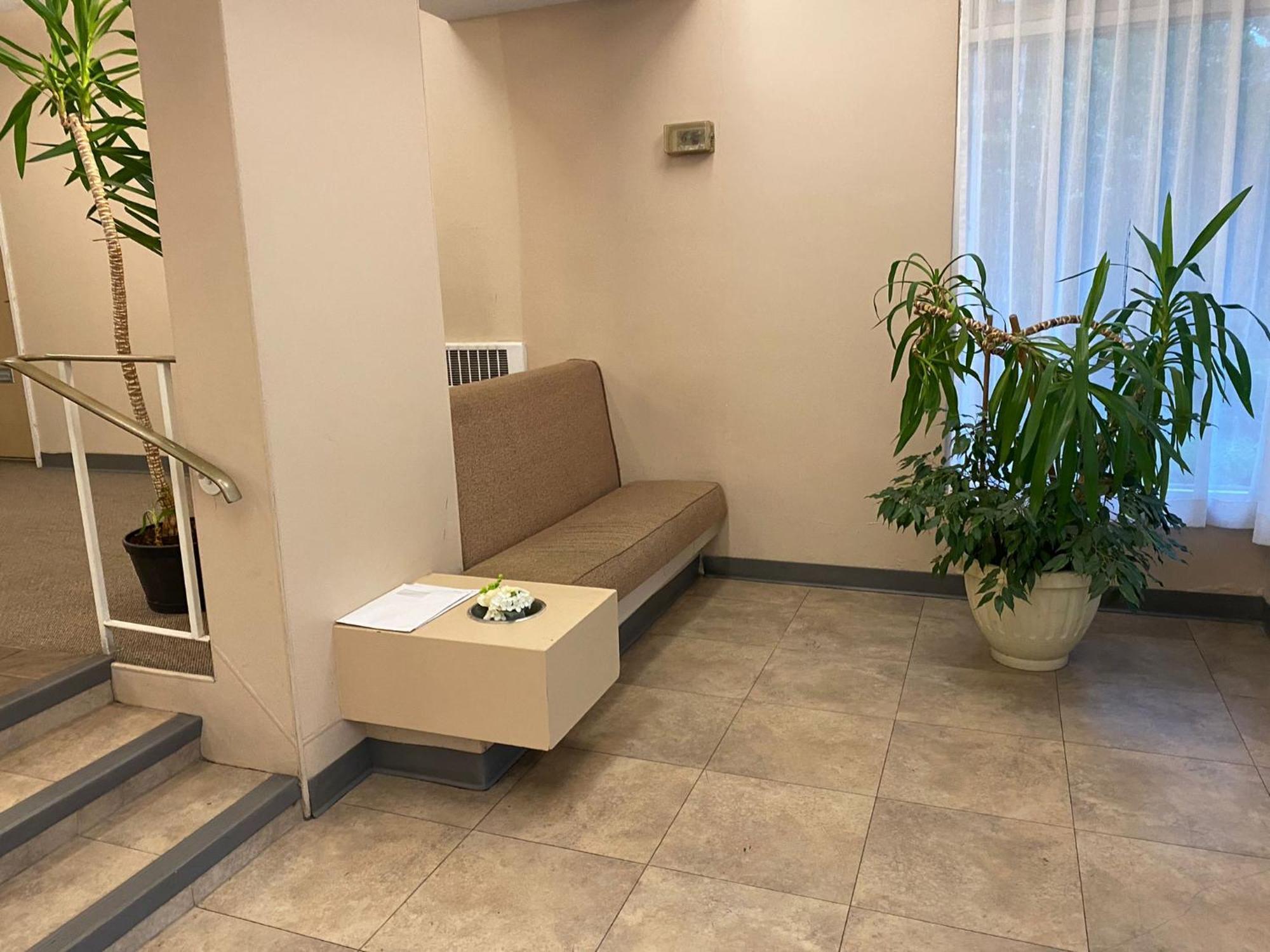 Designer-luxury. Waterview, Parking, Rooftop Pool *