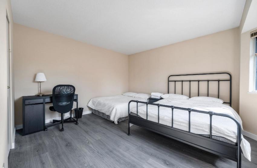 Guest house Charming In Prime Location Vancouver