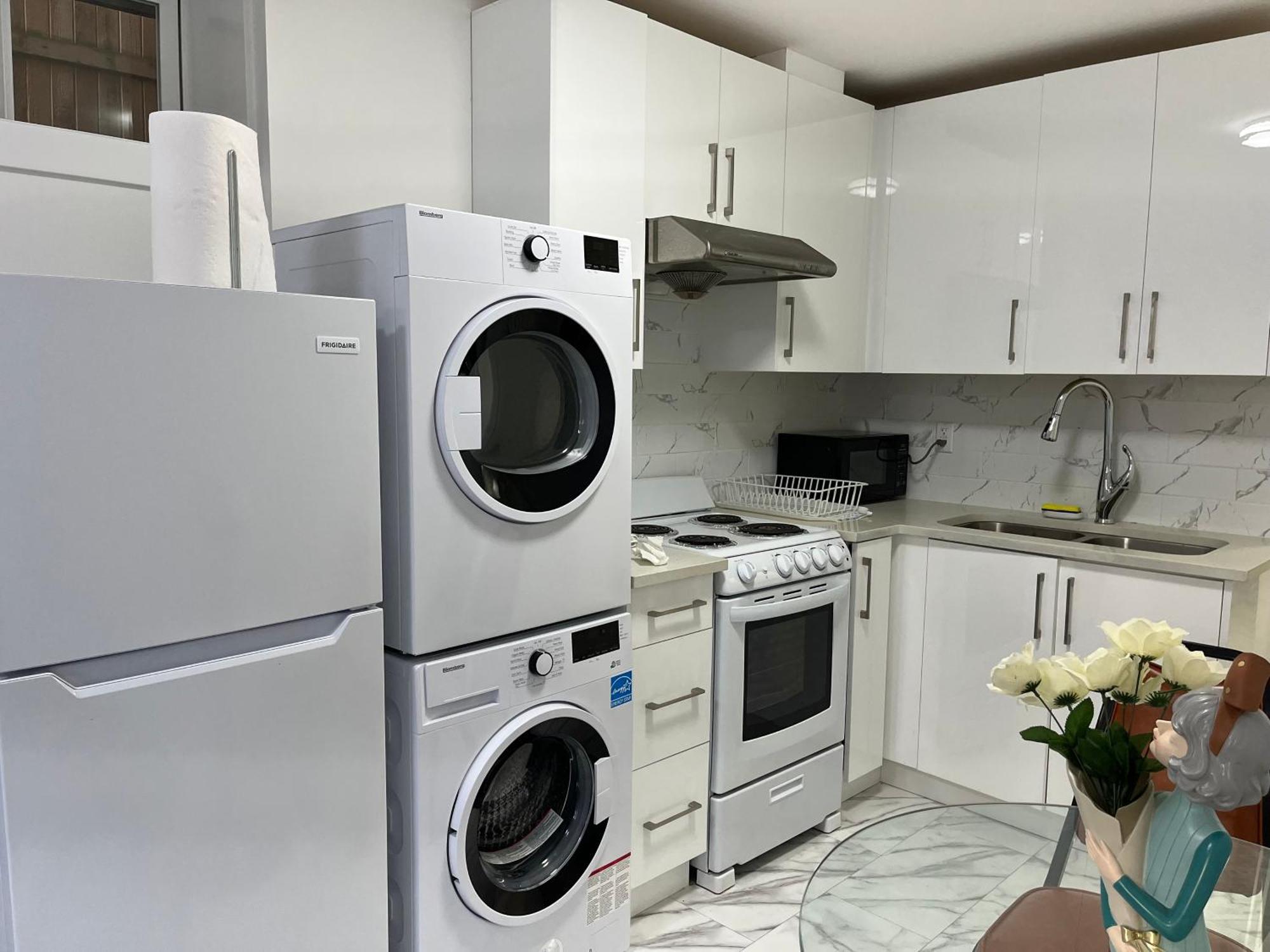 Apartment Great Location Private Fully Furnished *