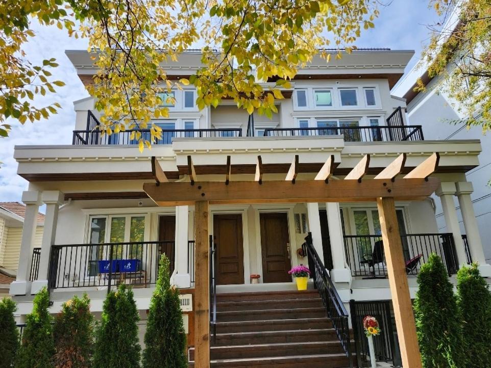 Holiday home Cozy Private Near Yvr Airport *