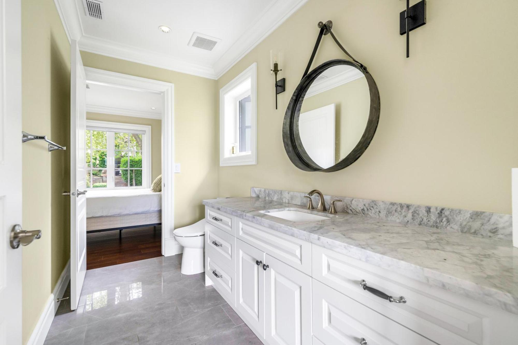 Experience Comfort Convenience Shared House Vancouver