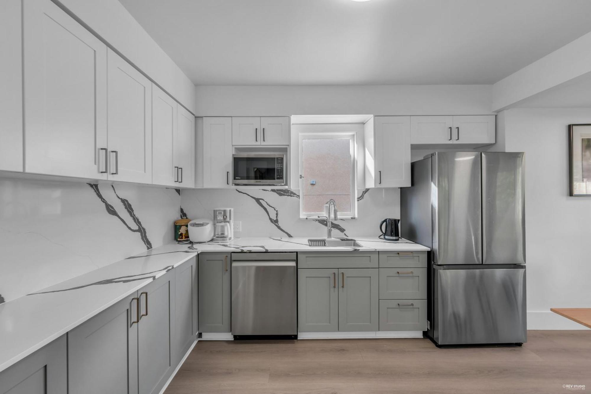 Homestay Cozy Two Bedroom In Upper Floor In West *