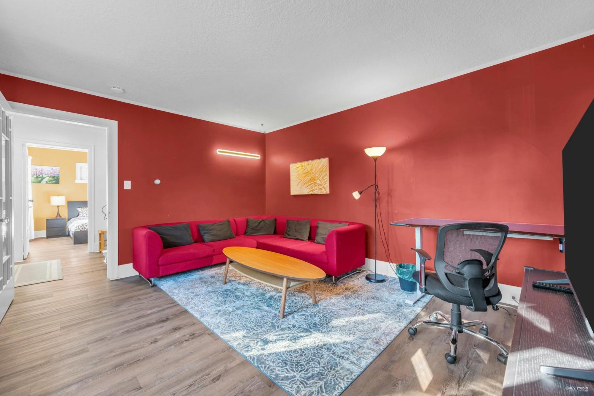 Cozy Two Bedroom In Upper Floor In West Homestay *