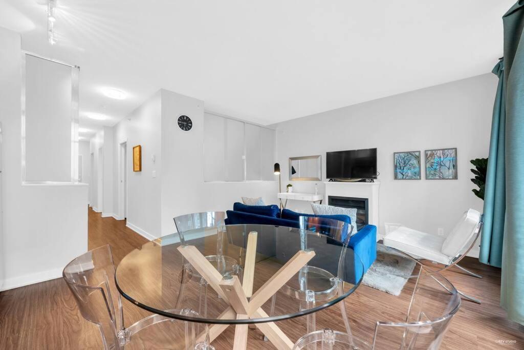 Apartment Lovely 2-bedrooms Downtown Free Parking Vancouver