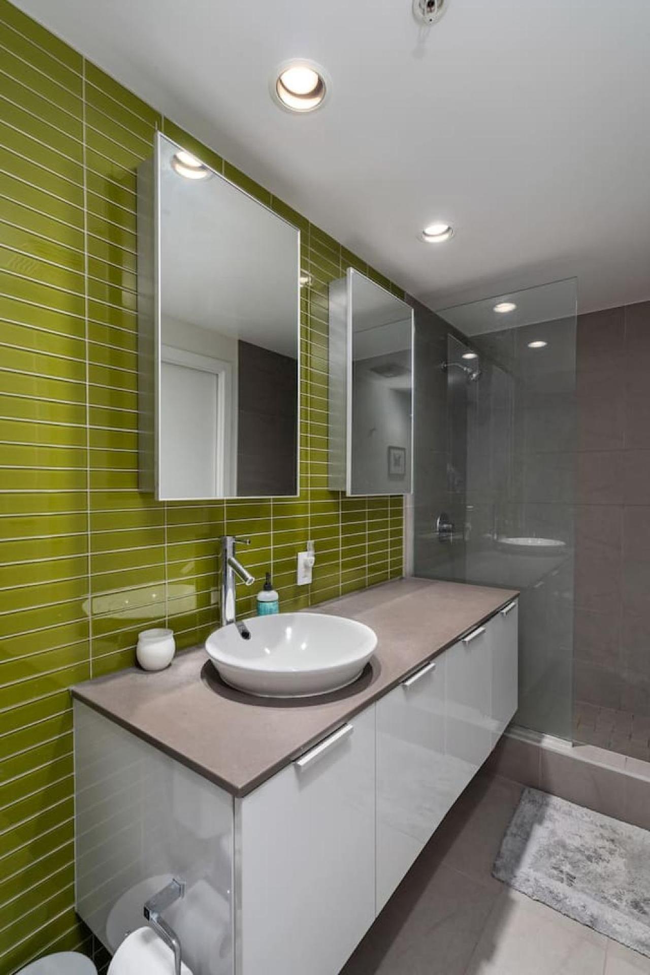 Apartment The W, Modernized 2 Bedroom Downtown Highrise