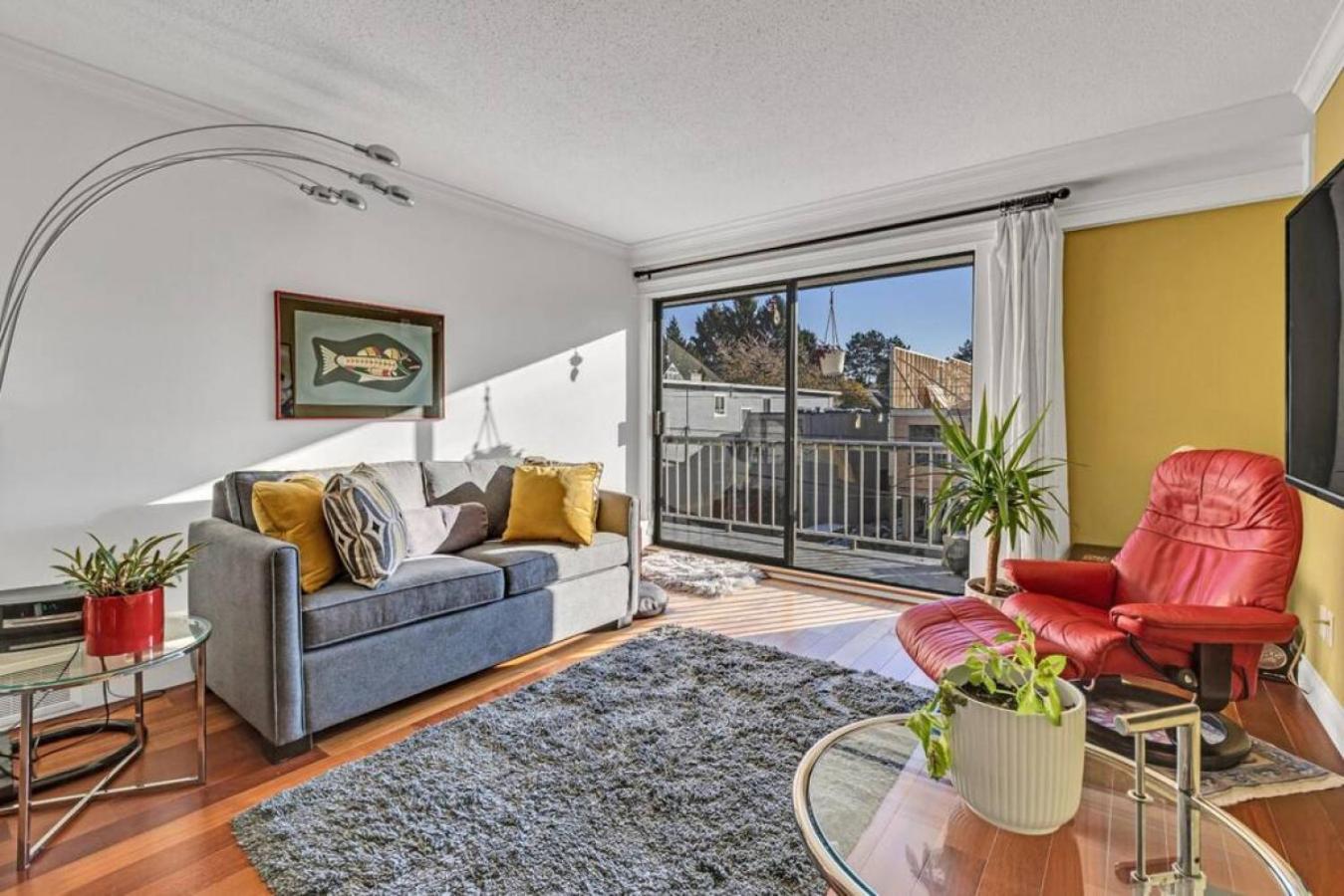 Adorable 1-bedroom On Kitsilano * Vancouver