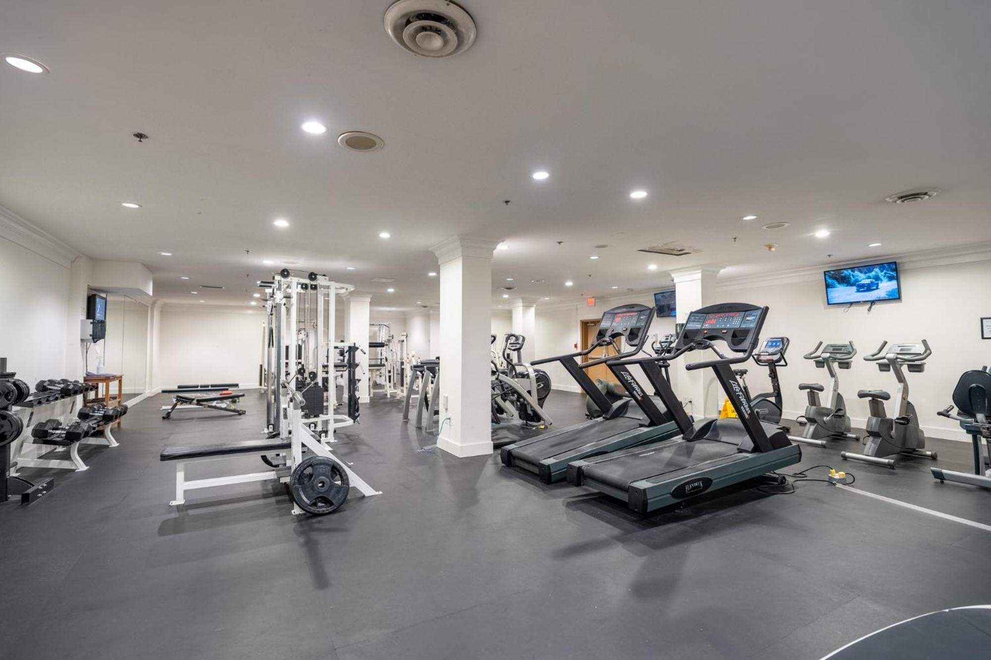 Century Plaza 3* Vancouver