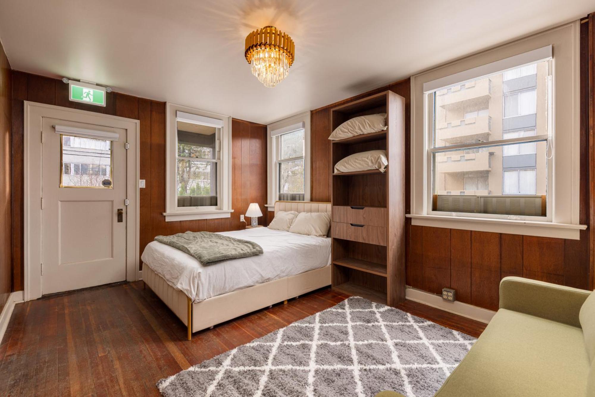 The Hunter House Bed & Breakfast *