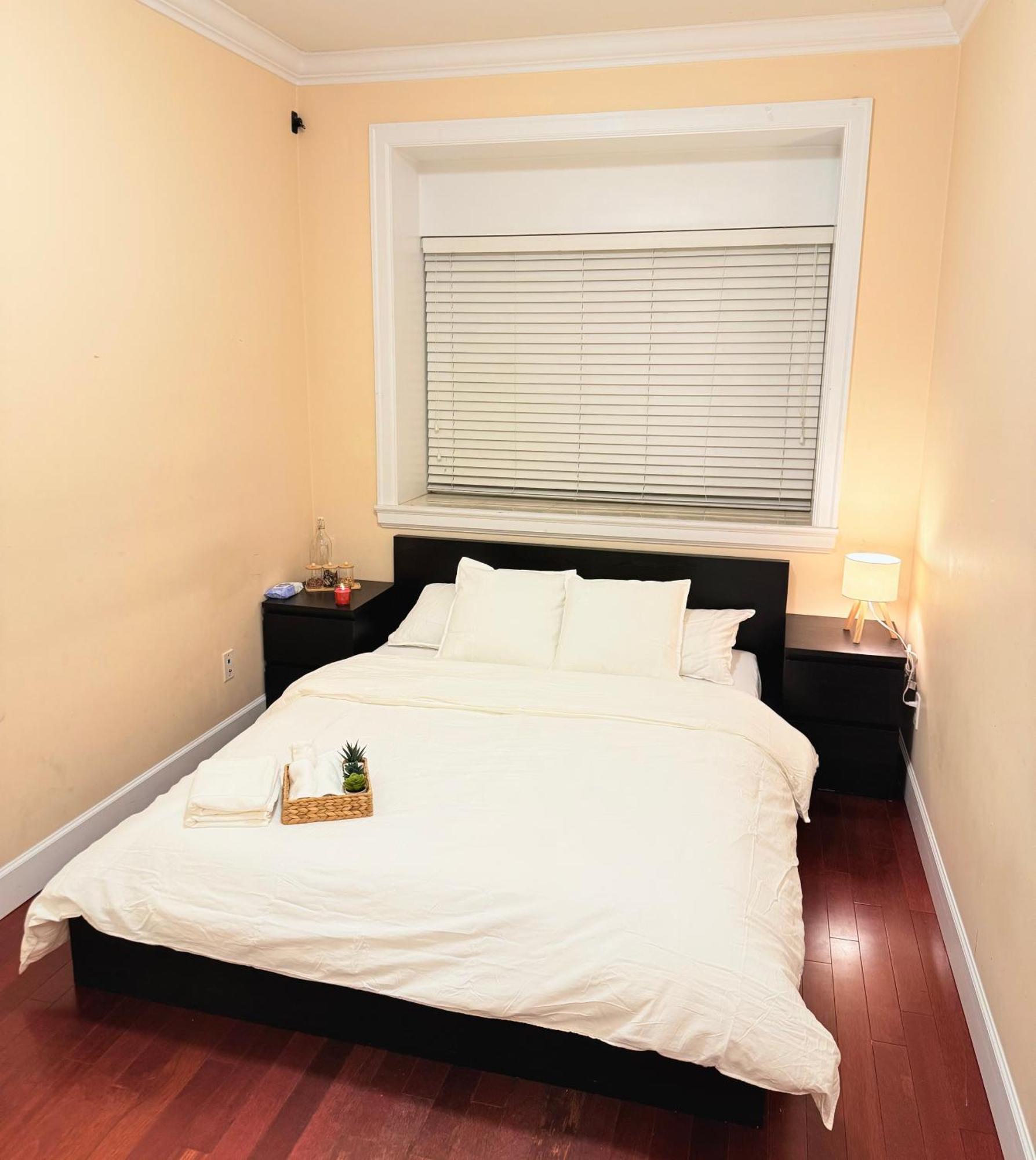 Modern & Cozy 2-bed In Holiday home *