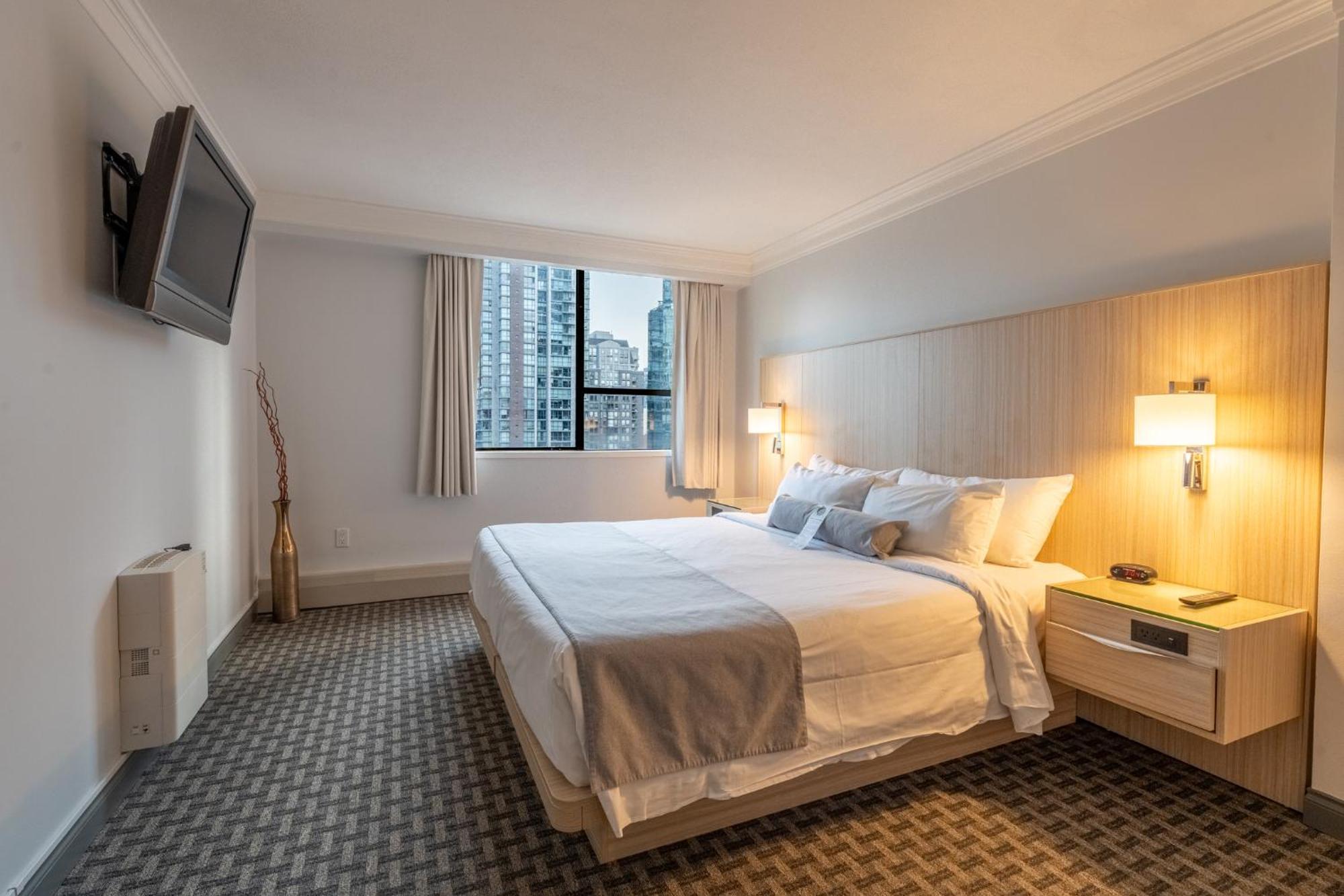 Century Plaza 3* Vancouver