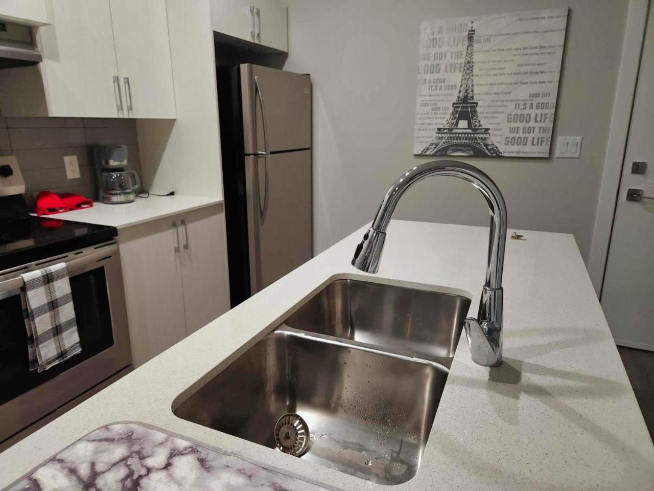 Holiday home Modern Elegance: Luxe 2br2ba Townhouse In Downtown *