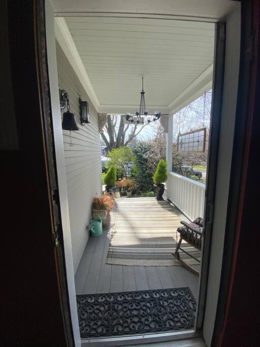 Large Renovated Character With 3 Beds/2 Bath Vancouver
