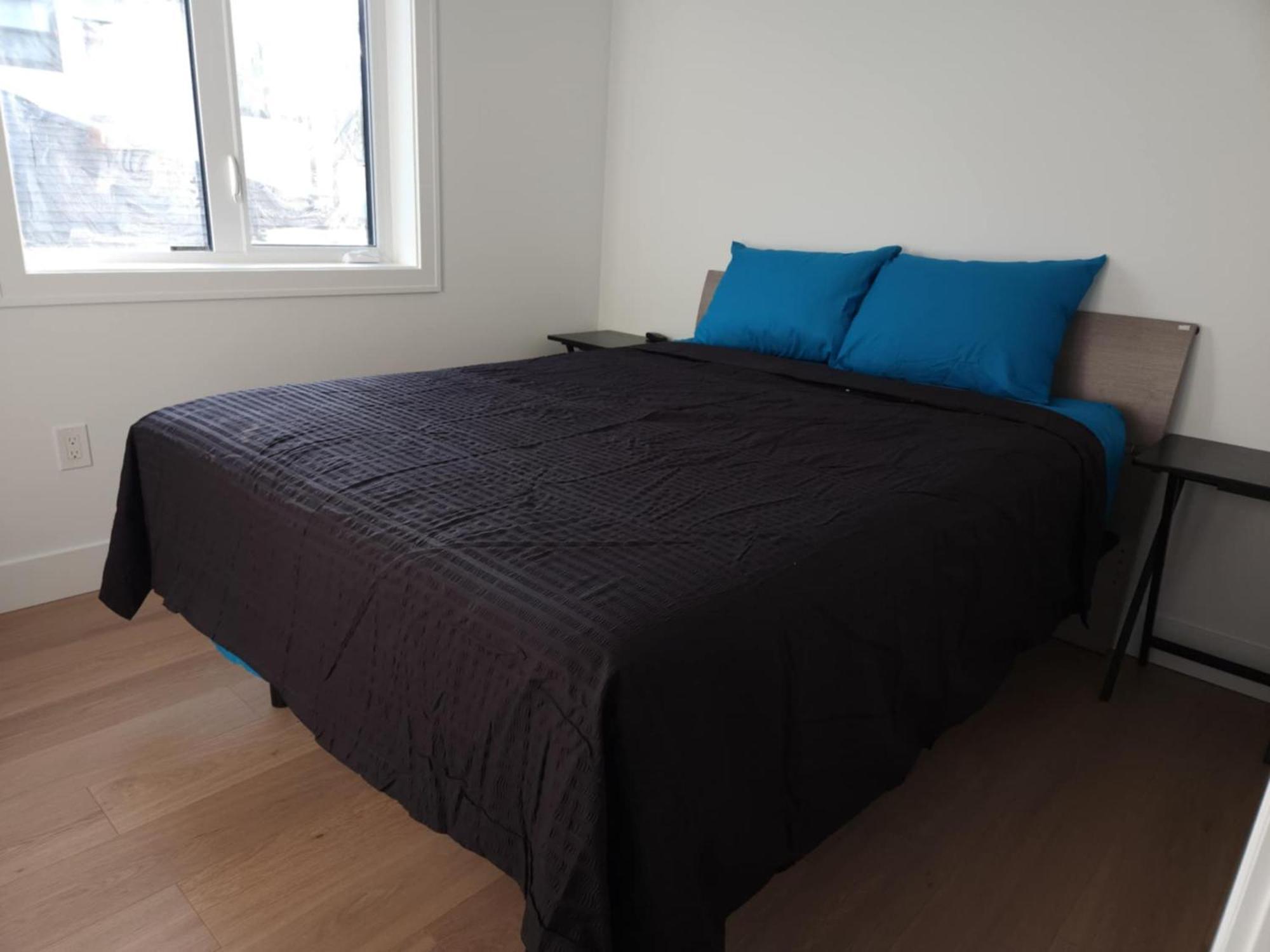 Signature Luxe Top-floor Townhouse 2br, 3ba With Stunning Views