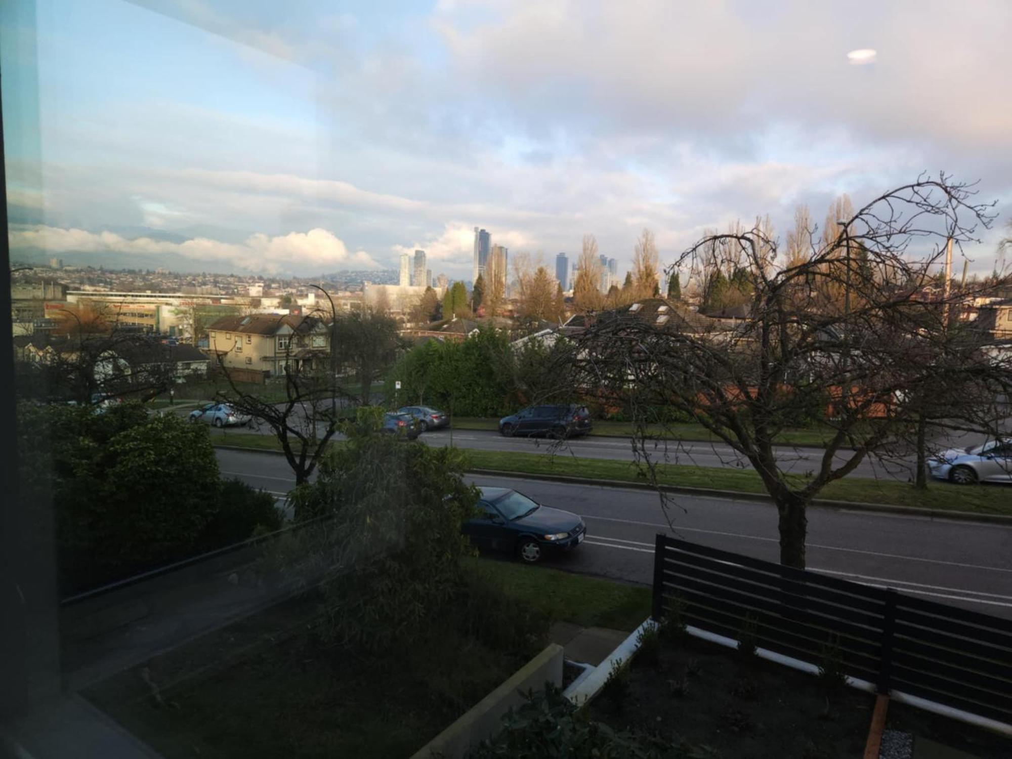 Signature Luxe Top-floor Townhouse 2br, 3ba With Stunning Views