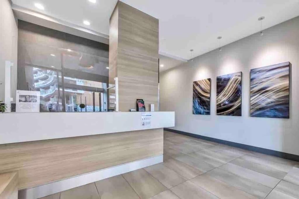 Stylish With Free Parking, 90 Day Minimum *