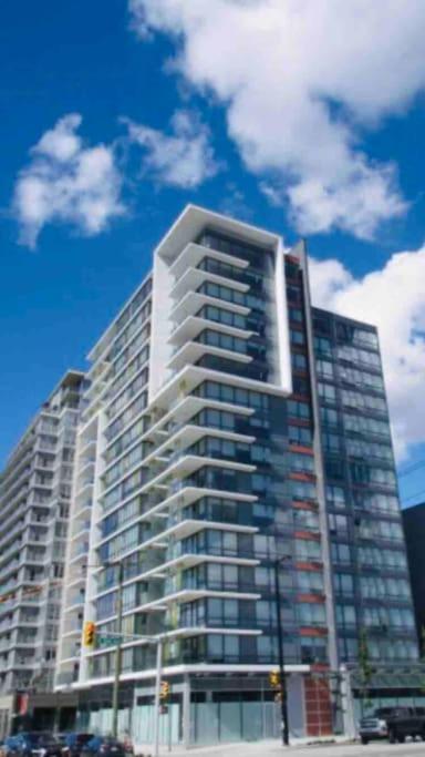 Apartment Stylish With Free Parking, 90 Day Minimum Vancouver