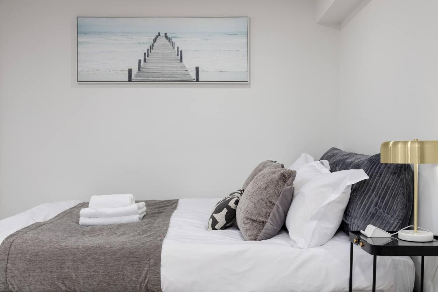 Holiday home Cozy Near Ubc, Kits, And Dt *