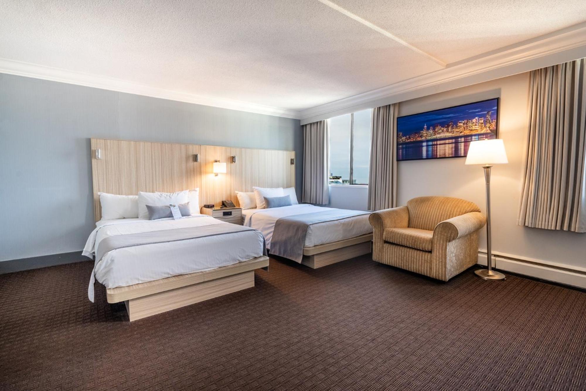 Century Plaza 3*