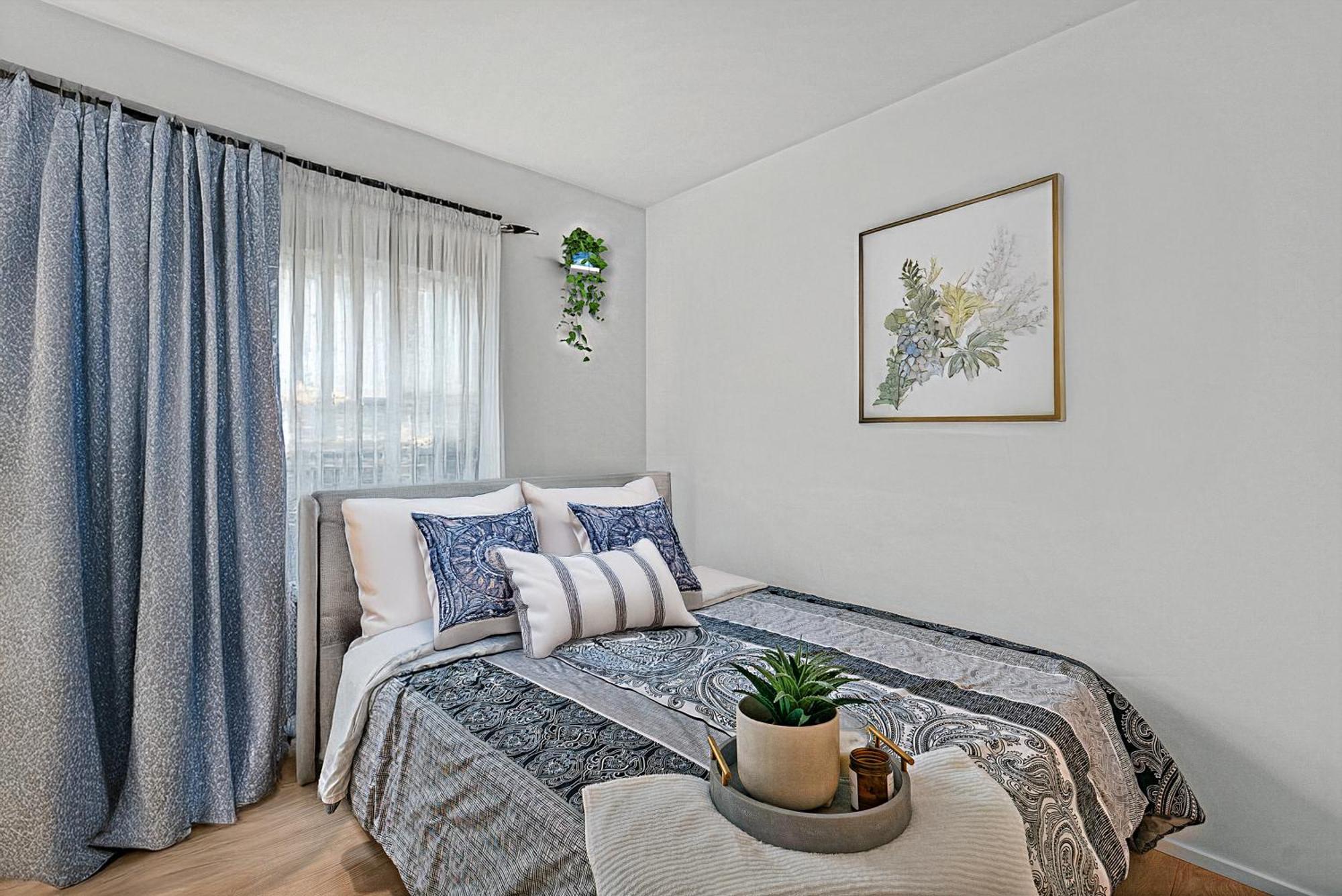 Spacious 2 Bedroom In Prime Yaletown Location Apartment
