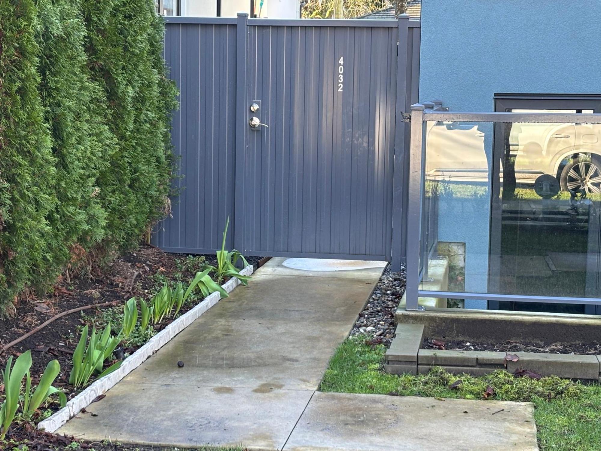 Guest house Cozy Family In Near Ubc