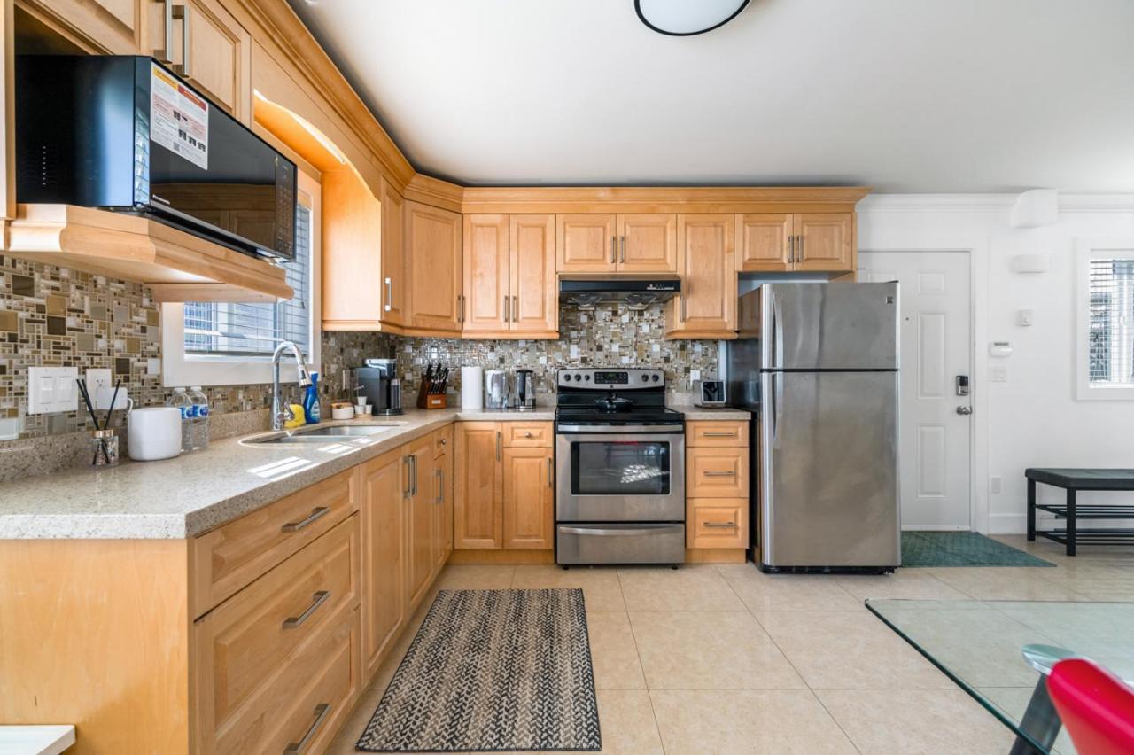 Spacious And Modern Comfort Retreat In Heart Of *
