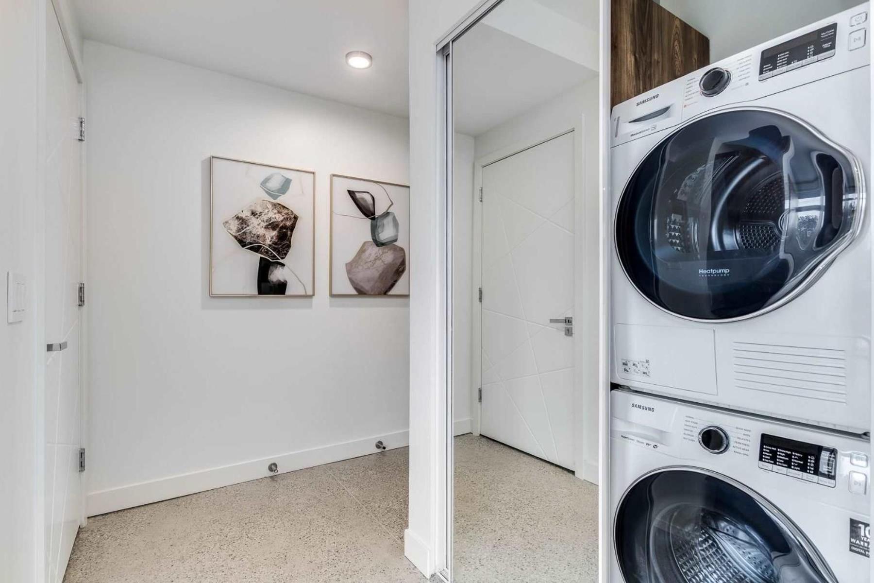 Stylish & Comfortable Urban Retreat Apartment Vancouver