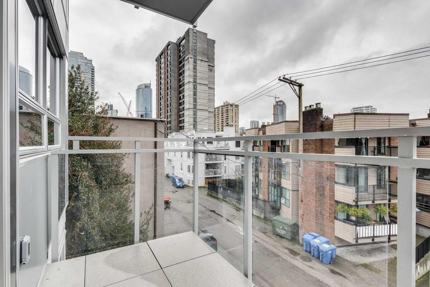 Stylish & Comfortable Urban Retreat Apartment Vancouver