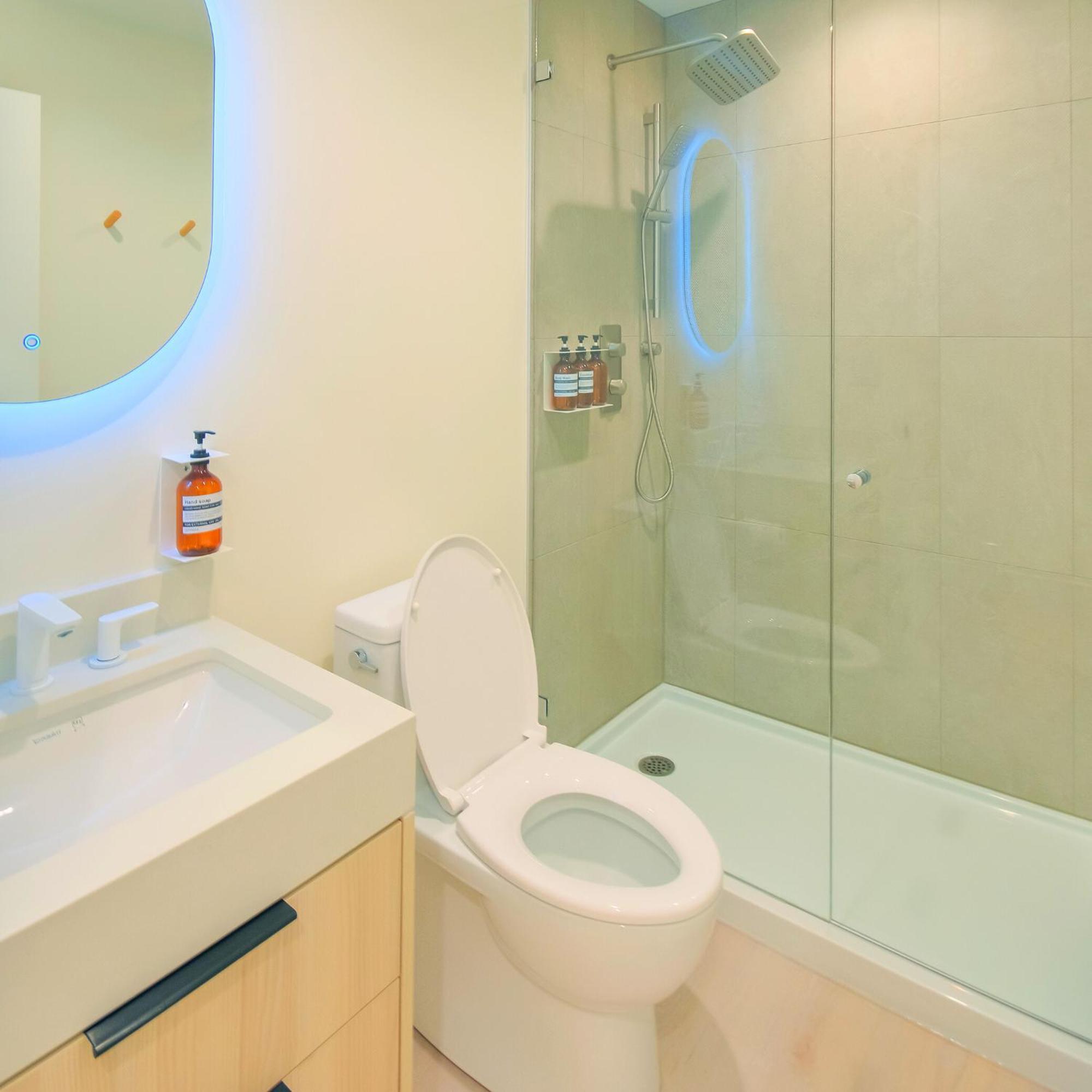 Newly Renovated 2 Bedroom In Japantown! Near Railtown & Gastown!