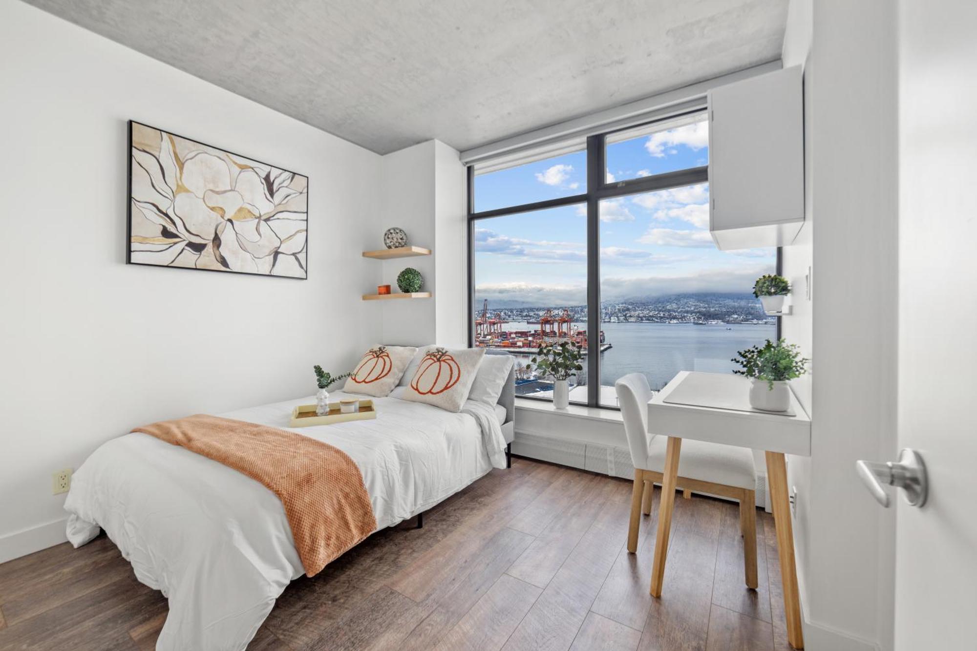 Apartment Spacious 2 Bedroom Downtown Retreat With Stunning Views *