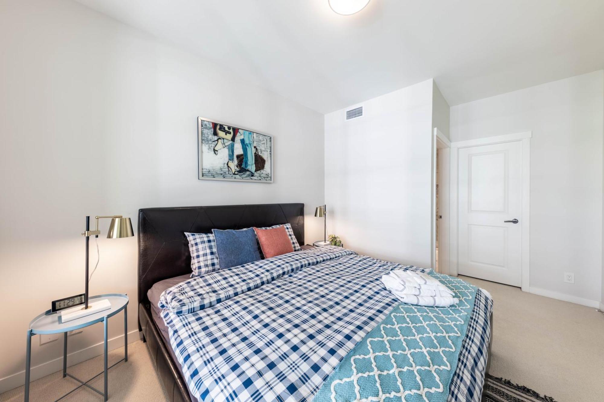 Apartment Ubc Pacific Spirit Modern Style Vancouver