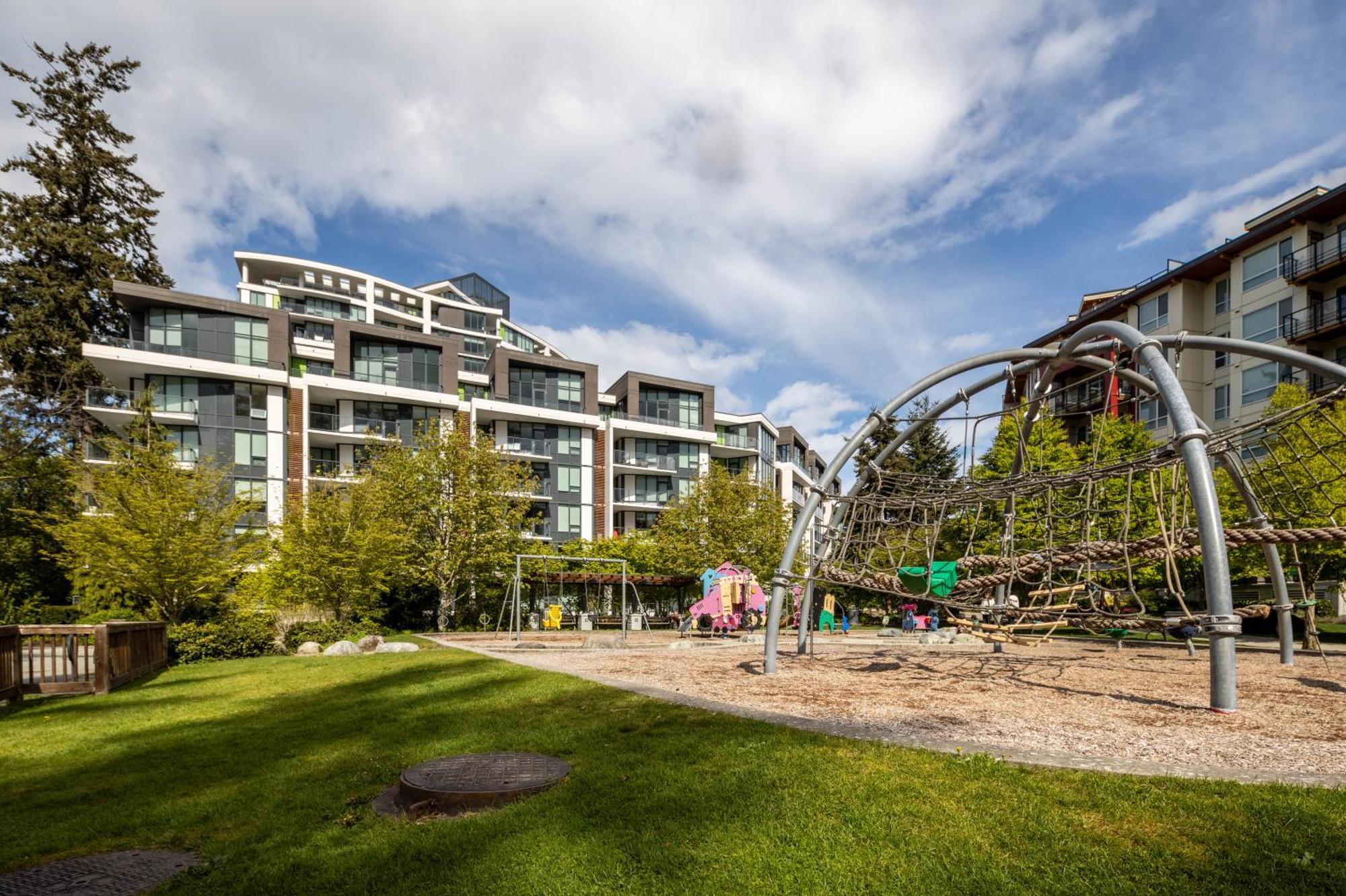 Ubc Pacific Spirit Modern Style Vancouver