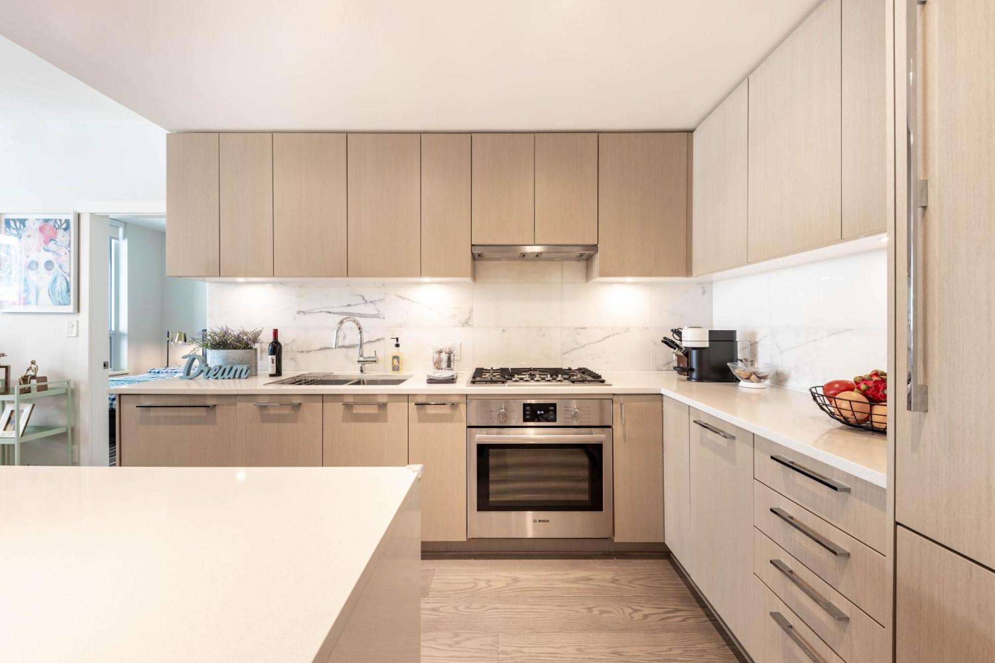 Apartment Ubc Pacific Spirit Modern Style Vancouver
