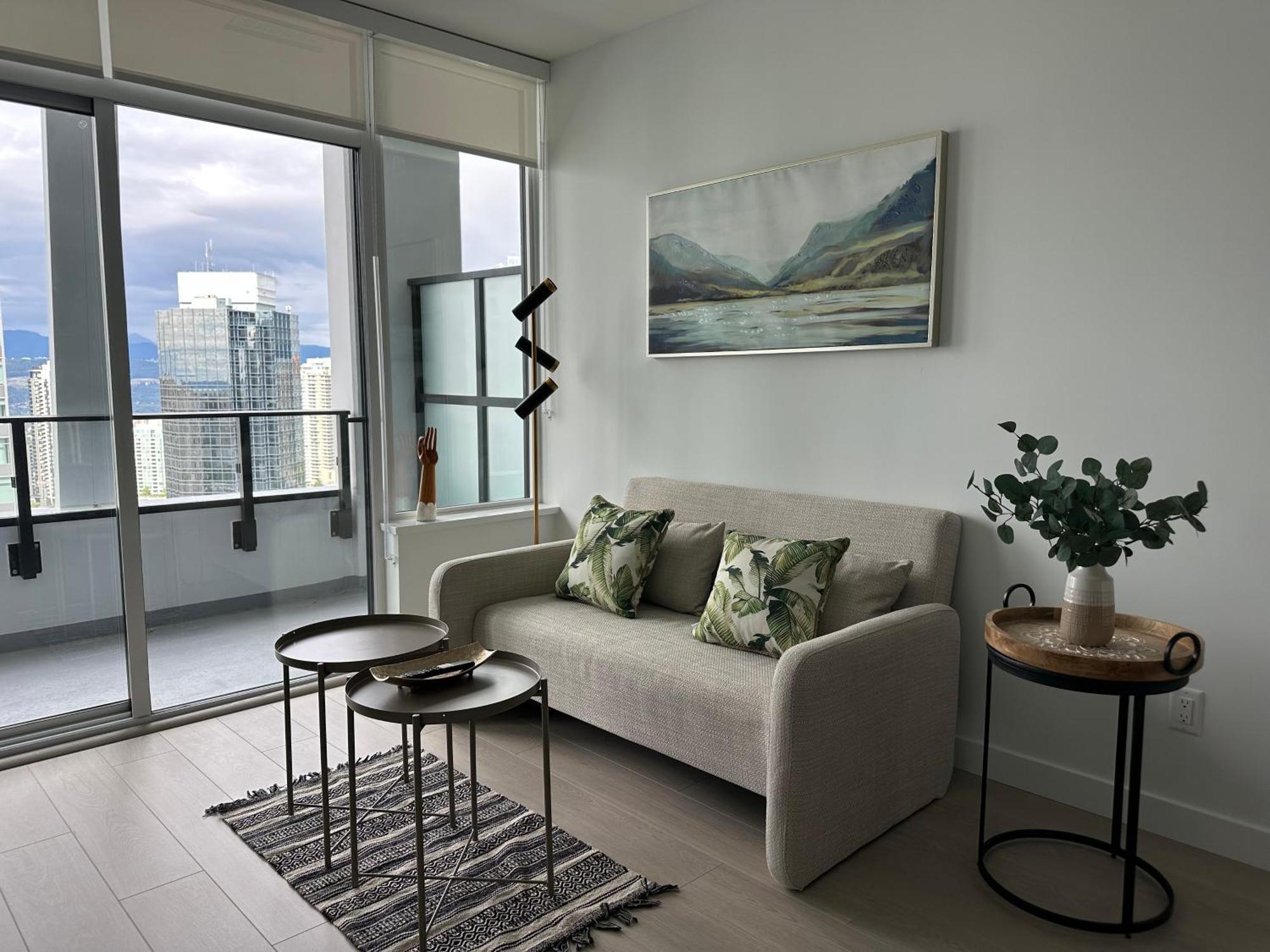 Apartment Ubc Pacific Spirit Modern Style