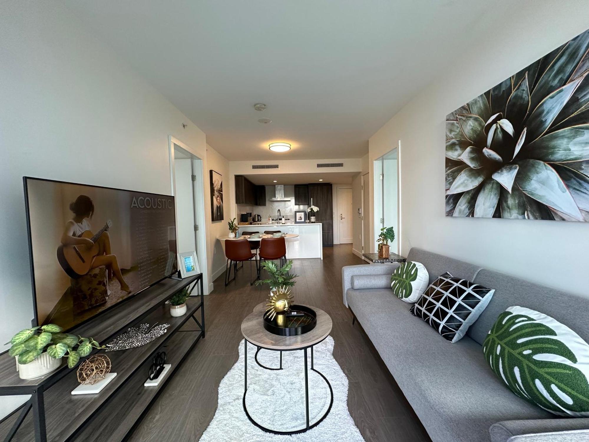 Ubc Pacific Spirit Modern Style Apartment Vancouver