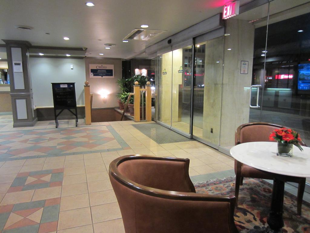 Days By Wyndham Downtown Hotel Vancouver