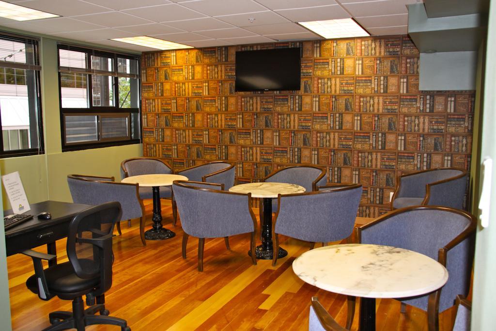 Hotel Days By Wyndham Downtown 3*